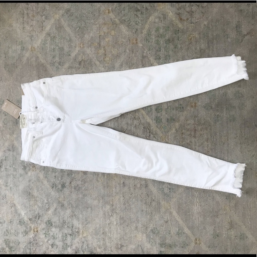 Madewell White Skinny Jeans with Frayed Hem
